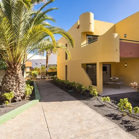 Home2book Cozy With Pool & Gym, Corralejo Apartmán La Oliva