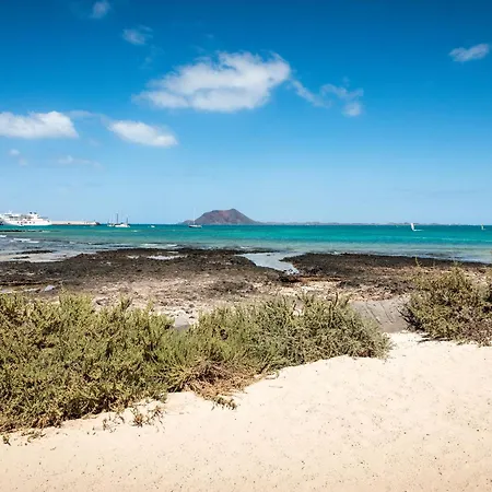 Home2book Poolside & Terrace Retreat, Corralejo * Ла-Олива